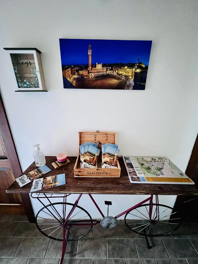 סיינה Podere La Miniera Relax & Food מראה חיצוני תמונה